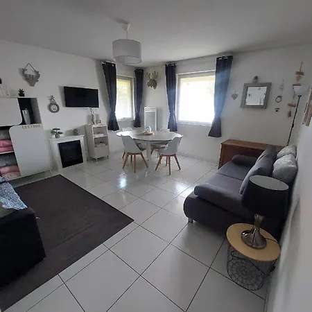 Cosy De Blanchepierre Appartement